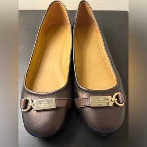 Size 6.5 Coach Brown Rounded Toe Flat​​